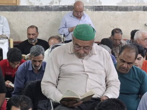 تصاویر/ مراسم معنوی دعای عرفه در امامزاده داوود(ع) قمصر