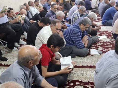 تصاویر/ مراسم معنوی دعای عرفه در امامزاده داوود(ع) قمصر