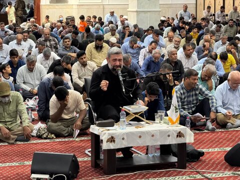 تصاویر/ مراسم دعای پر فیض عرفه در  مسجد جامع بندرعباس