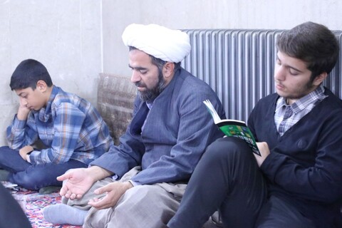 تصاویر/ برگزاری مراسم پرفیض قرائت دعای عرفه در مدرسه علمیه مصلی یزد