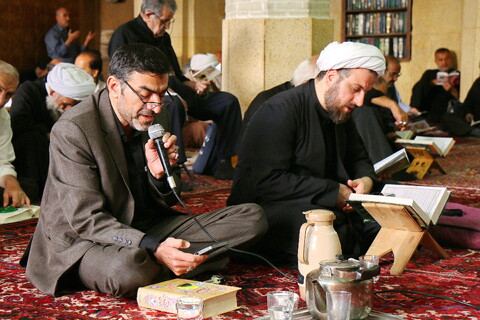 تصاویر/ قرائت دعای عرفه در مساجد استان قم