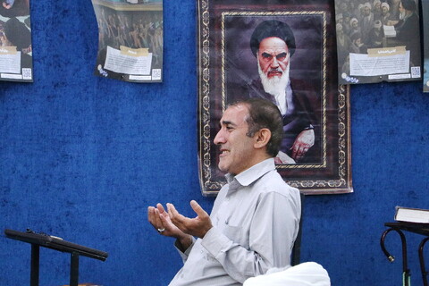 تصاویر/ قرائت دعای عرفه در مساجد استان قم