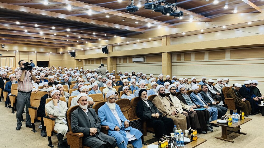 امام راحل، احیاگر اسلام ناب و ادامهدهنده مسیر پیامبر(ص) بود+ عکس