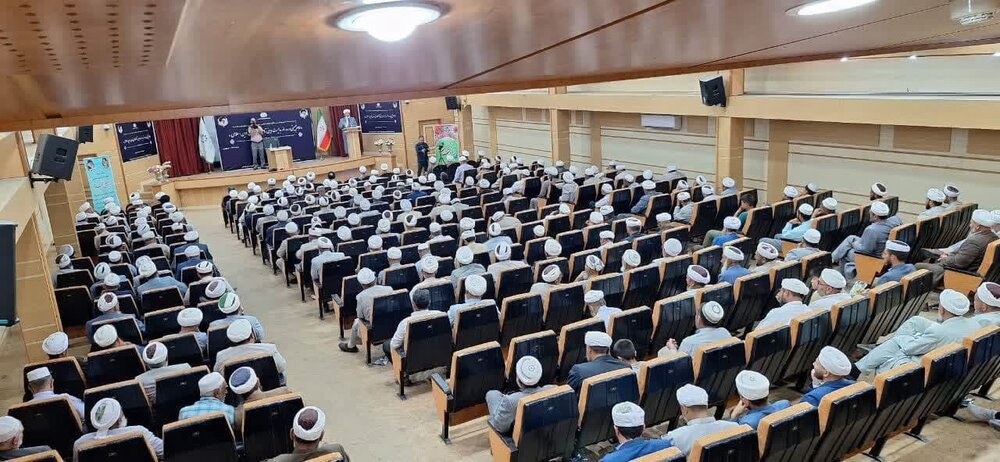 امام راحل، احیاگر اسلام ناب و ادامهدهنده مسیر پیامبر(ص) بود+ عکس