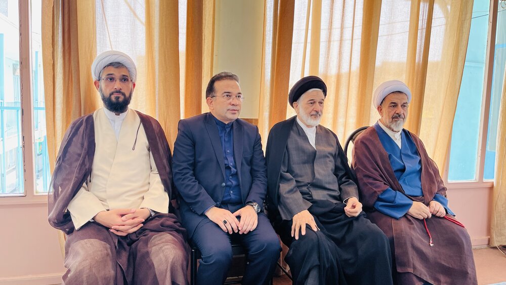 مشاور رئیس‌جمهور در گنبدکاووس+ عکس/ حوزه علمیه متناسب با نیازهای ۵۰ سال آینده نیروی انسانی تربیت کند