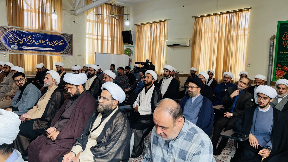 مشاور رئیسجمهور در گنبدکاووس+ عکس/ حوزه علمیه متناسب با نیازهای ۵۰ سال آینده نیروی انسانی تربیت کند