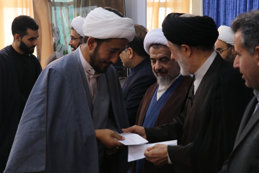 مشاور رئیسجمهور در گنبدکاووس+ عکس/ حوزه علمیه متناسب با نیازهای ۵۰ سال آینده نیروی انسانی تربیت کند