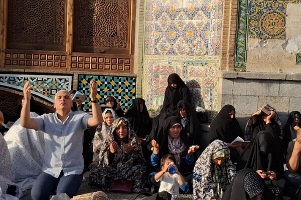 عرفهای به رنگ کربلا در حرم حضرت عبدالعظیم حسنی(ع)