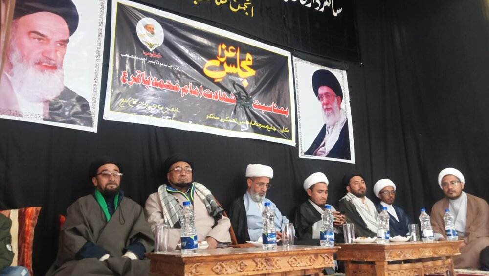انجمنِ صاحب الزمان (عج) کارگل لداخ کے تحت شہادتِ امام باقر (ع) و امام خمینی کی برسی کے موقع پر عظیم الشان اجتماع