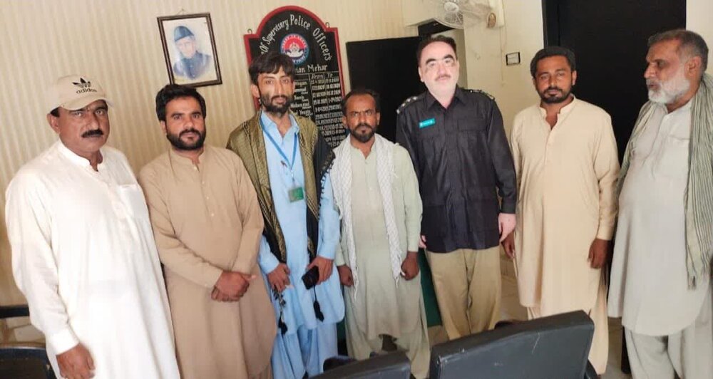 اصغریہ آرگنائیزیشن پاکستان ڈویژن دادو کے وفد کی ڈی یس پی میھڑ سٹی سے اہم ملاقات