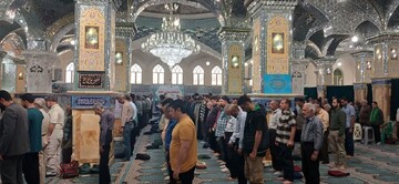 تصاویر/ اقامه نماز عید قربان در آستان علی بن باقر(ع)