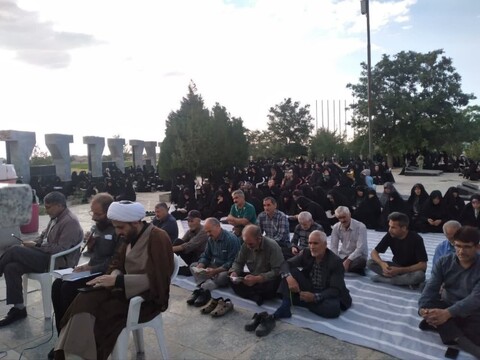 تصاویر / دعای عرفه در استان همدان