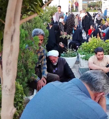 تصاویر/ حال و هوای گلزار شهدای کرمان در روز عرفه