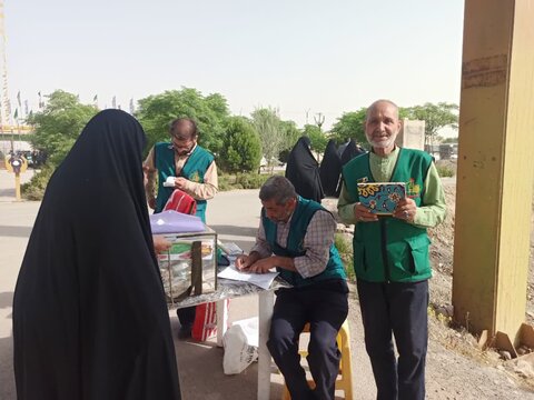 تصاویر/ اقامه نماز عید سعید قربان در کاشان