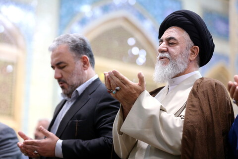تصاویر/ اقامه نماز عید قربان در مسجد مقدس جمکران