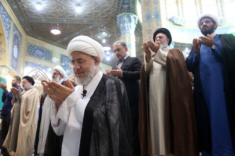 تصاویر/ اقامه نماز عید قربان در مسجد مقدس جمکران