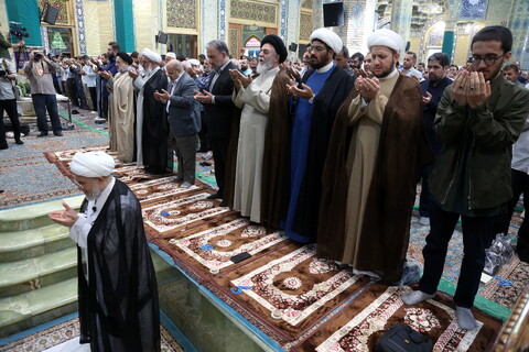 تصاویر/ اقامه نماز عید قربان در مسجد مقدس جمکران