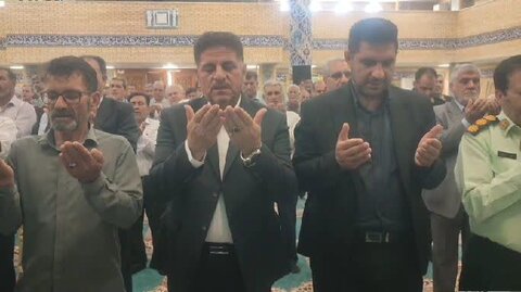 تصاویر/اقامه نماز عید قربان در شهرستان دره شهر