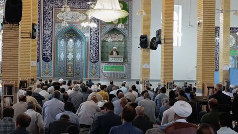 اقامه نماز عیدسعیدقربان در کوهدشت