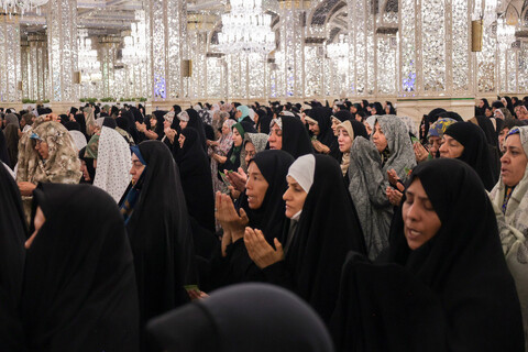 تصاویر/ اقامه نماز عید قربان در حرم مطهر رضوی