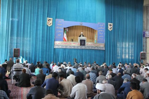 تصاویر اقامه نماز عید سعید قربان در دلفان