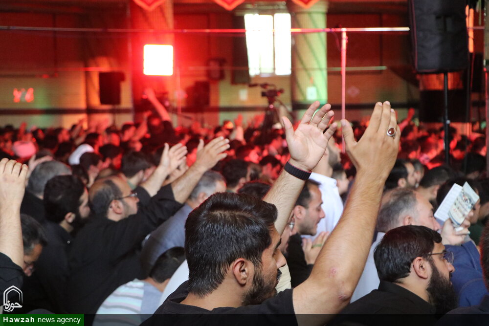 برگزاری مراسم دعا و نیایش در آستان احمد بن قاسم علیه السلام قم