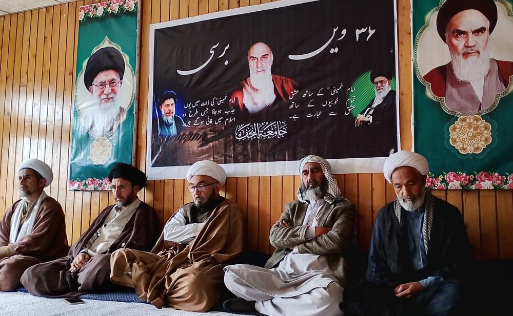 امام خمینیؒ نے انسانیت کو امامتِ کبریٰ کے مسندِ اقتدار پر فائز کیا، مقررین