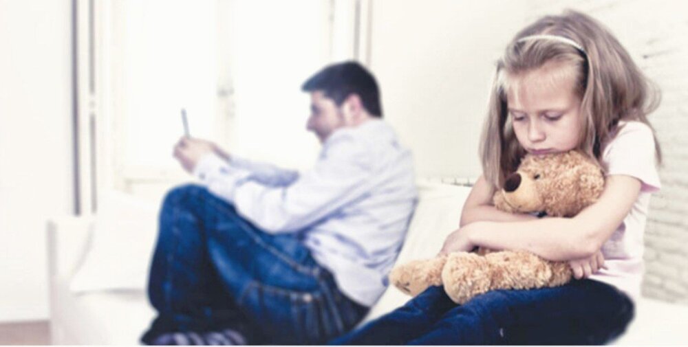 تنشهایی که آینده عاطفی دختران را نابود میکند