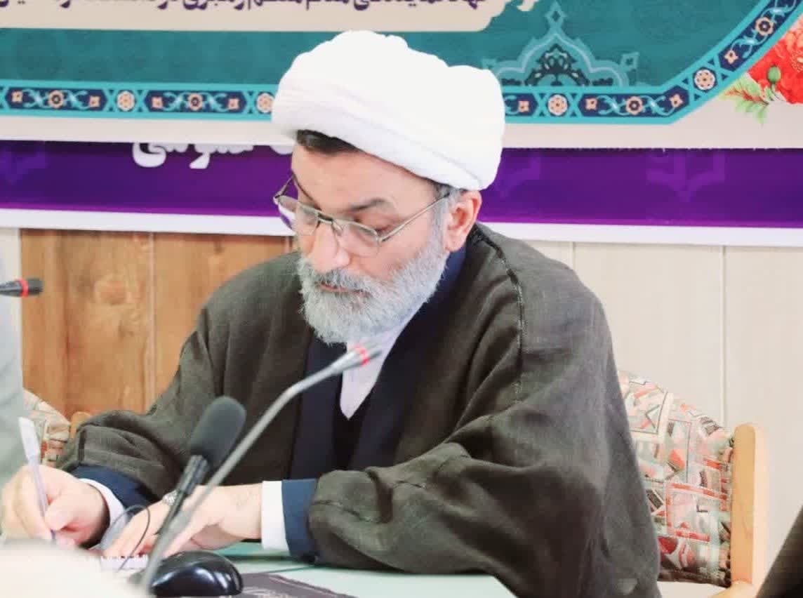 شخصیت تابناک امام خمینی(ره) را باید شناخت