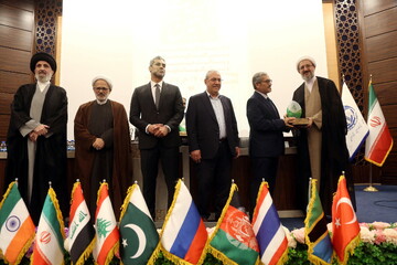 تصاویر/ چهارمین همایش بین‌المللی معرفت و رسالت حسینی