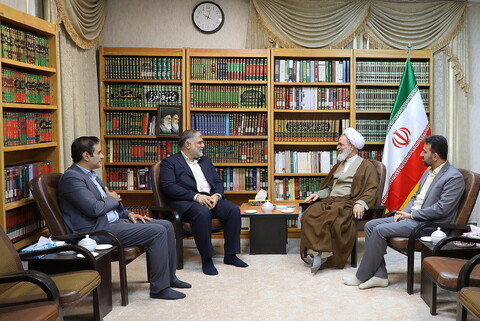 تصاویر/ دیدار شهردار قم با آیت الله اعرافی