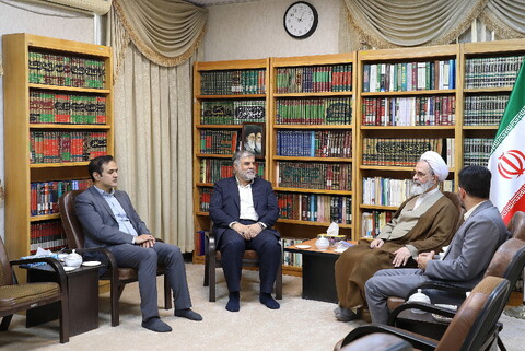 تصاویر/ دیدار شهردار قم با آیت الله اعرافی