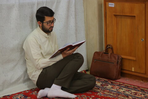 برگزاری امتحان شفاهی در مدرسه آیت الله آخوند (ره)