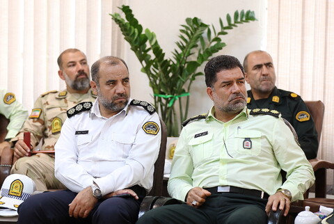 تصاویر/ دیدار فرمانده انتظامی استان قم  با آیت الله اعرافی