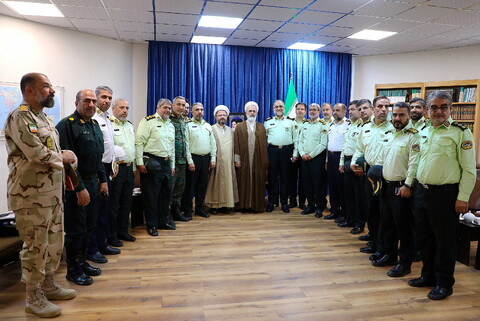 تصاویر/ دیدار فرمانده انتظامی استان قم  با آیت الله اعرافی