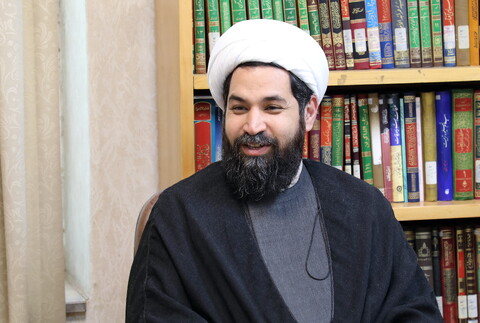 تصاویر/دیدار رئیس صندوق قرض الحسنه دفتر تبلیغات اسلامی حوزه علمیه با آیت الله اعرافی