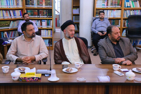 نشست رونمایی از کتاب درسی جدید حوزه علمیه با عنوان علوم قرآنی