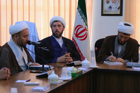 نشست رونمایی از کتاب درسی جدید حوزه علمیه با عنوان علوم قرآنی