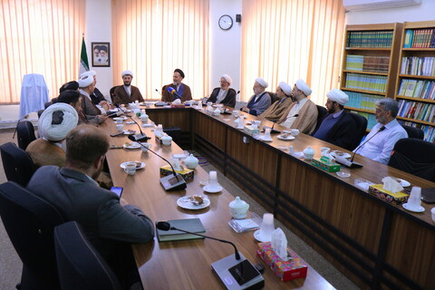 نشست رونمایی از کتاب درسی جدید حوزه علمیه با عنوان علوم قرآنی