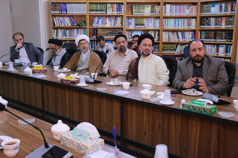 نشست رونمایی از کتاب درسی جدید حوزه علمیه با عنوان علوم قرآنی