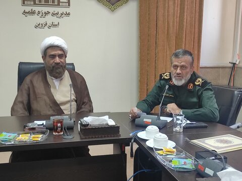 تصاویر / دیدار فرمانده سپاه استان قزوین با مدیر حوزه علمیه  قزوین