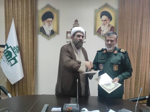 تصاویر / دیدار فرمانده سپاه استان قزوین با مدیر حوزه علمیه  قزوین