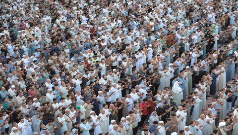 اقامه نماز عید قربان در بین الحرمین کربلای معلی