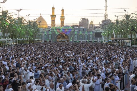 اقامه نماز عید قربان در بین الحرمین کربلای معلی