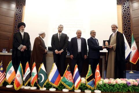 تصاویر/ چهارمین همایش بین‌المللی معرفت و رسالت حسینی