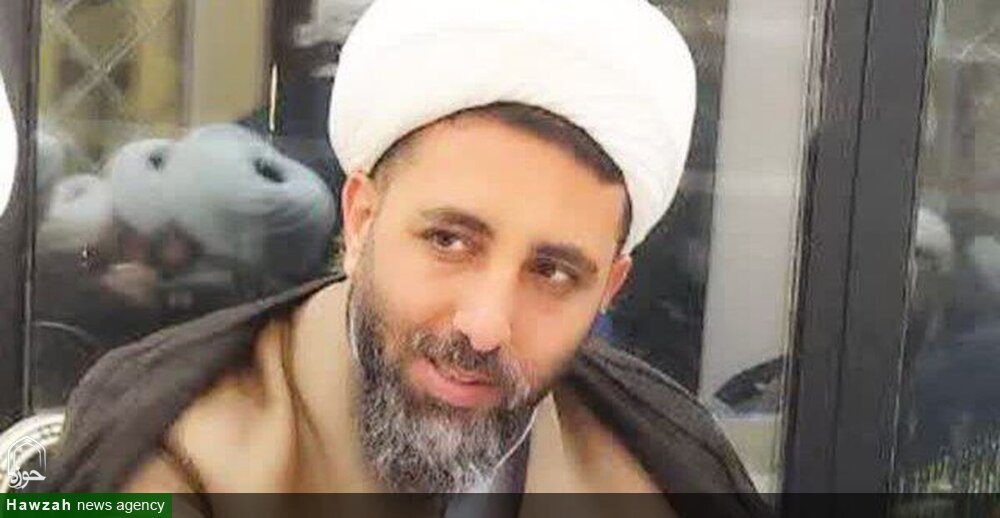 حوزه‌های علمیه معارف ناب ولایت را به نسل جوان آموزش دهند