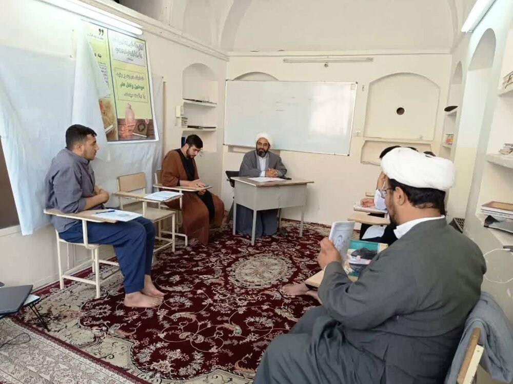 برگزاری دوره آموزش آشنایی با طب اسلامی و حجامت در آران و بیدگل