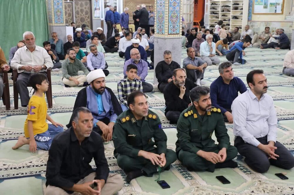 آیین بزرگداشت امام خمینی(ره) و چهارمین سالگرد استاد فرج‌نژاد در ابرکوه برگزار شد