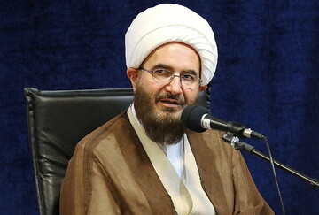 ۹۰۰ امام جمعه به پشتیبانی فکری و علمی حوزه علمیه نیاز دارند