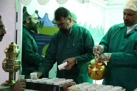 افتتاح موکب و چایخانه امام رضا(ع) در شهربازی کرمان